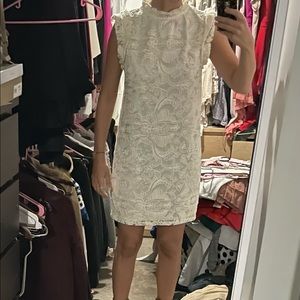 Cleaning Out My Closet!
(5’7 130 LBS) 
New-never warn
Size Small| White Dress